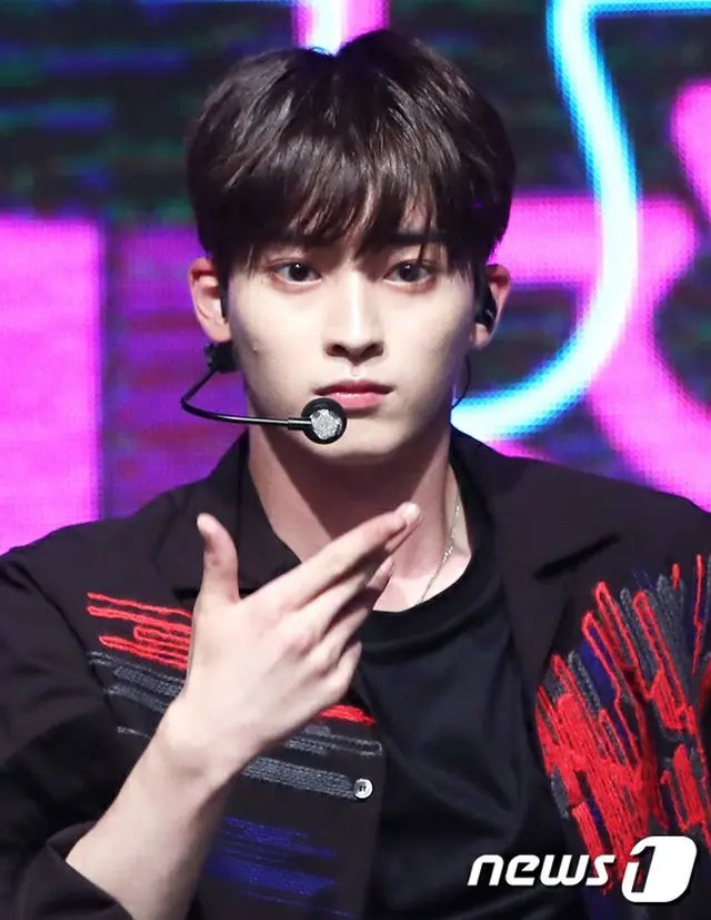 韓国アイドルグループ「MYTEEN」のラッパー、シン・ジュンソプが負傷したことがわかった。（提供:news1）