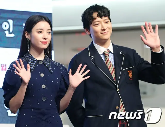 韓国俳優カン・ドンウォンと女優ハン・ヒョジュが、熱愛報道について言及しなかった。二人はいつものように並んで立ち、映画のプロモーションに最善を尽くした。（提供:news1）