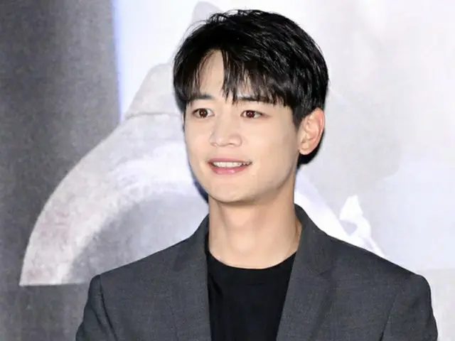 映画「人狼」出演のミンホ（SHINee）、共演者のチョン・ウソンは「フレンドリー」でカン・ドンウォンは「情熱的」