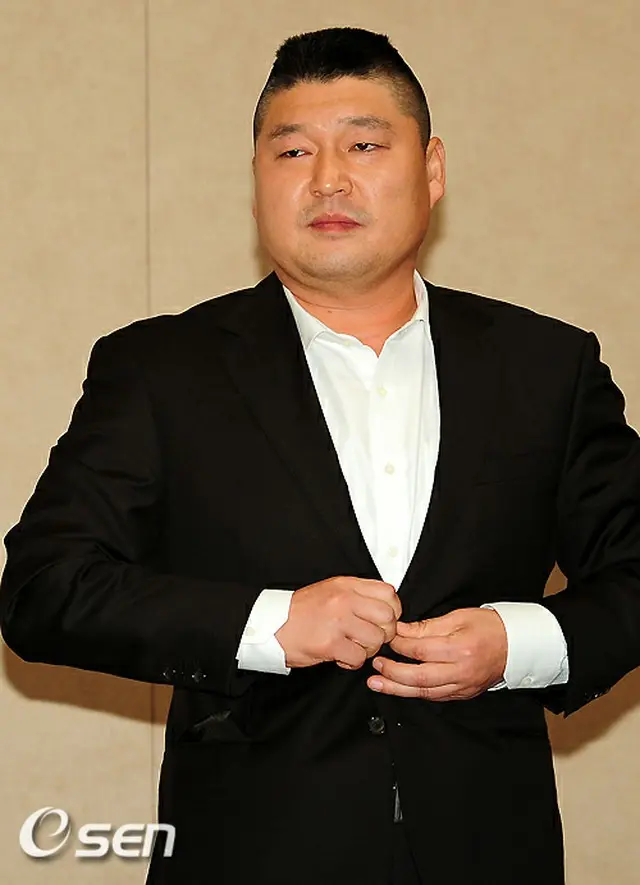 人気タレント カン・ホドンの父親が死去…ロケ先より急きょ帰国へ