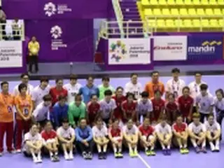 ［写真］アジア大会初の南北対決