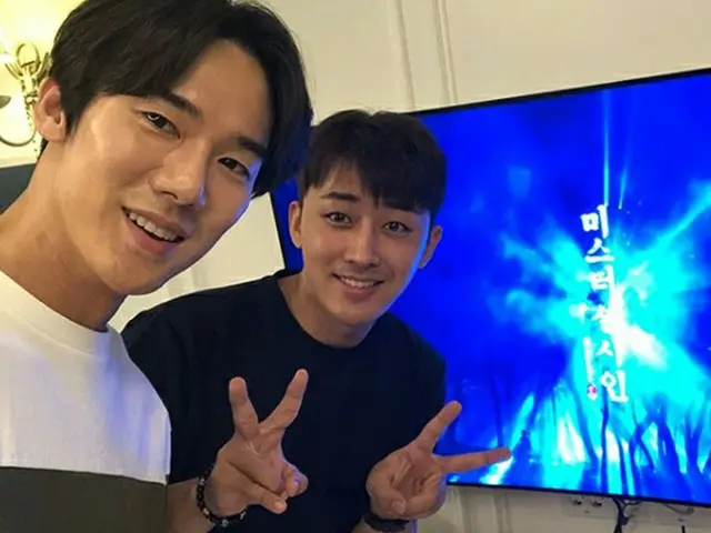 韓国俳優ユ・ヨンソクが、親友で俳優のソン・ホジュンのためにかき氷のケータリングカーを贈った。（提供:OSEN）