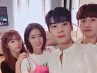 女優イム・スヒャン、チャ・ウヌ（ASTRO）ら共演者との“目の保養”写真でドラマをPR