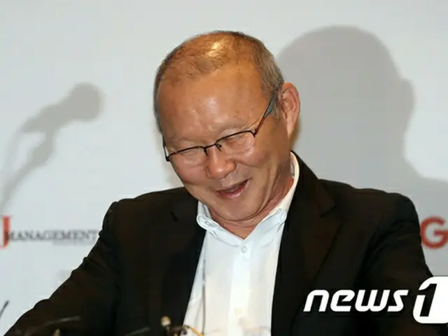 ＜2018ア大会＞“パク・ハンソ・マジック”ベトナム、日本破り組1位で16強へ（提供:news1）