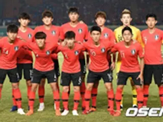 ＜2018ア大会＞サッカー韓国代表、伝統の赤いユニフォームでイランと16強戦