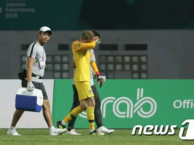 ＜2018ア大会＞”W杯ヒーロー”の韓国GKチョ・ヒョヌが負傷… 「状態を見守る必要あり」