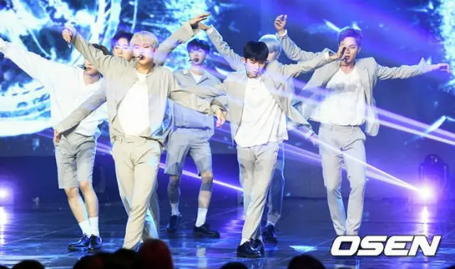 「MONSTA X」が25日、ソウル・オリンピック公園SKオリンピックハンドボール競技場で、アンコールコンサート「2018 MONSTA X WORLD TOUR THE CONNECT in SEOUL-Encore」を開催。（提供:OSEN）