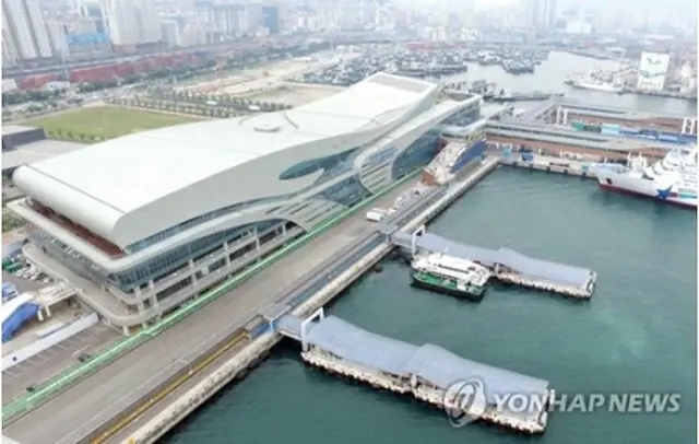 釜山港国際旅客ターミナル（資料写真）＝（聯合ニュース）
