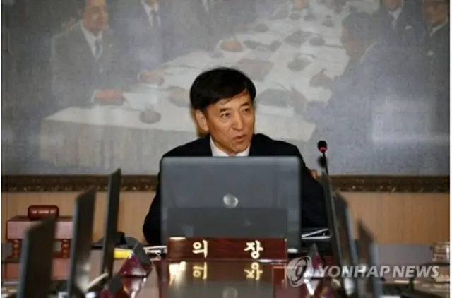 金融通貨委員会を取りまとめる李柱烈（イ・ジュヨル）韓銀総裁＝31日、ソウル（聯合ニュース）