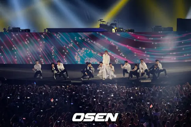 ”韓流キング”の「SUPER JUNIOR」、2018アジア大会・閉幕式のステージで観客を魅了