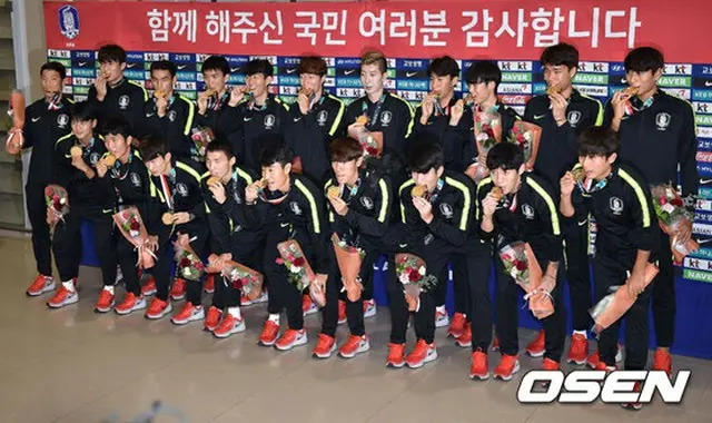 ＜2018ア大会＞“金メダル”男子サッカー・韓国、帰国…8選手はすぐにA代表に合流へ