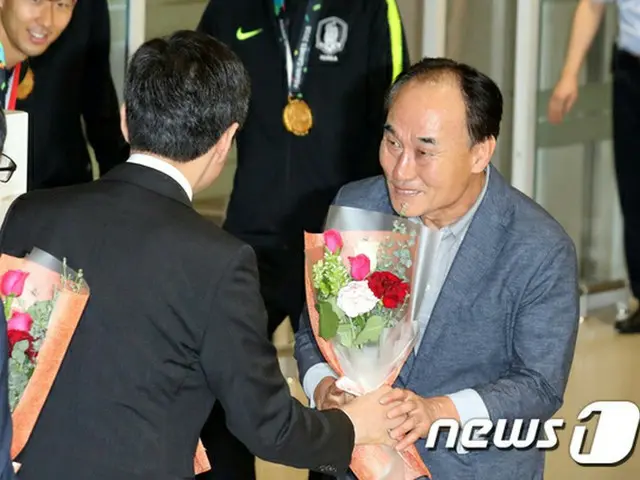 アジア大会”金メダル”韓国サッカーのキム・ハクボム監督、2020東京五輪まで続投へ