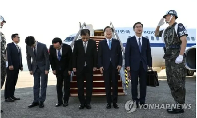 文大統領の特使団＝５日、城南（聯合ニュース）