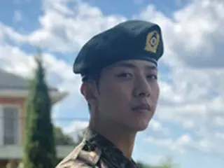 入隊中の「CNBLUE」イ・ジョンシン、軍服姿を公開