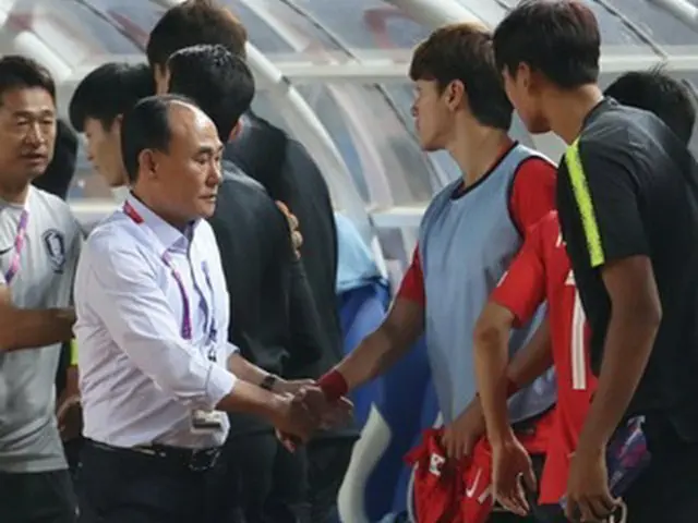 ア大会”金メダル”韓国サッカー監督、ガンバ大阪ファン・ウィジョの招集「苦労した」と明かす