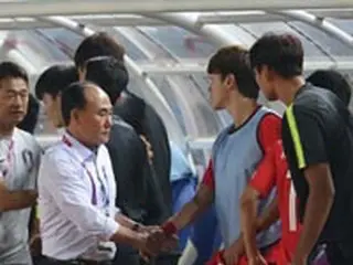 ア大会”金メダル”韓国サッカー監督、ガンバ大阪ファン・ウィジョの招集「苦労した」と明かす