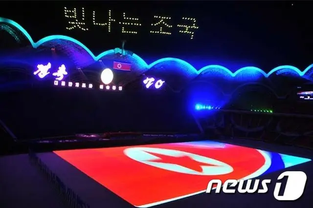 金委員長・李雪主夫妻、同伴で「輝く祖国開幕公演」に出席