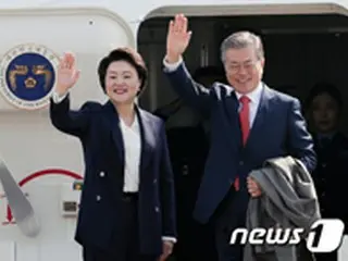 ＜平壌会談＞文大統領、専用機で北朝鮮へ＝午前10時到着予定