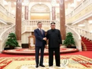 文大統領と金委員長　平壌で南北首脳会談２日目の日程を開始