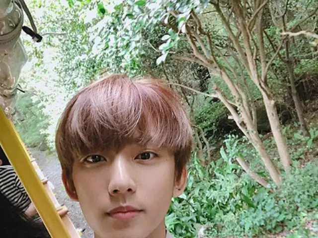 人気アイドルグループ「B1A4」のゴンチャンが美少年の美貌を発揮した。（提供:OSEN)