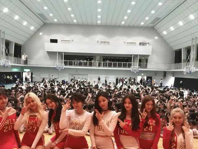 「MOMOLAND」、「あなたの学校におじゃまします！」企画で福岡の高校へサプライズ訪問！（オフィシャル）