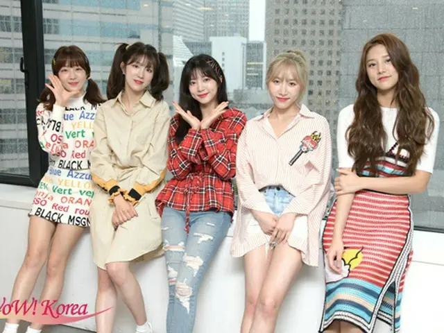 「LABOUM」左から ユジョン、ジエン、ヘイン、ソヨン、ソルビン