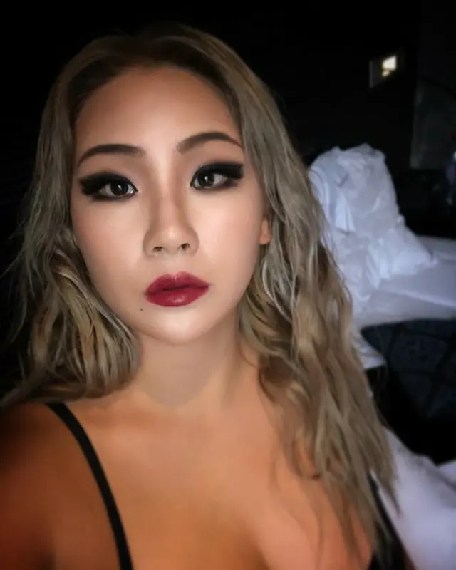 歌手CL（元2NE1）、セクシーな自撮り写真が話題…「missyouguyz！」（提供:OSEN）