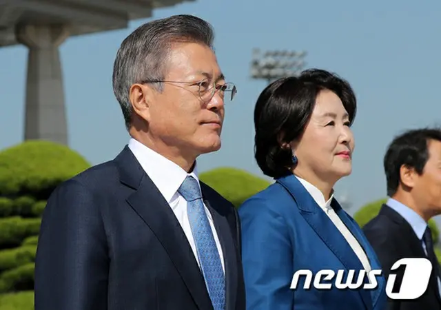 文大統領、イタリアに到着…朝鮮半島ミサ出席・ローマ法王との接見に注目＝韓国