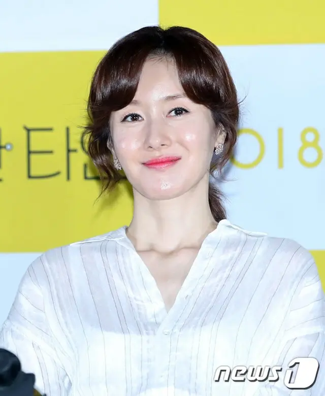 韓国女優キム・ジス（45）が、映画「完璧な他人」のインタビューに遅刻及び中止、そして飲酒騒動に関して取材陣に謝罪した。（提供:news1）