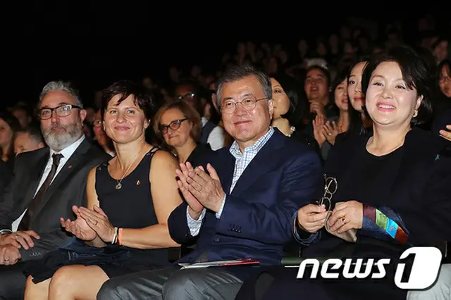 文大統領、夫人と共に「朝鮮半島の平和を祈る特別ミサ」へ出席＝バチカン市国