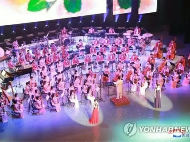 北朝鮮芸術団が平昌冬季五輪に合わせ、2月にソウルで公演したときの様子＝（朝鮮中央通信＝聯合ニュース）