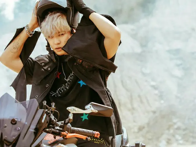 11月2日に5thアルバムを発表する「EXO」が、メンバーのCHANYEOLの予告イメージを公開した。（提供:OSEN）