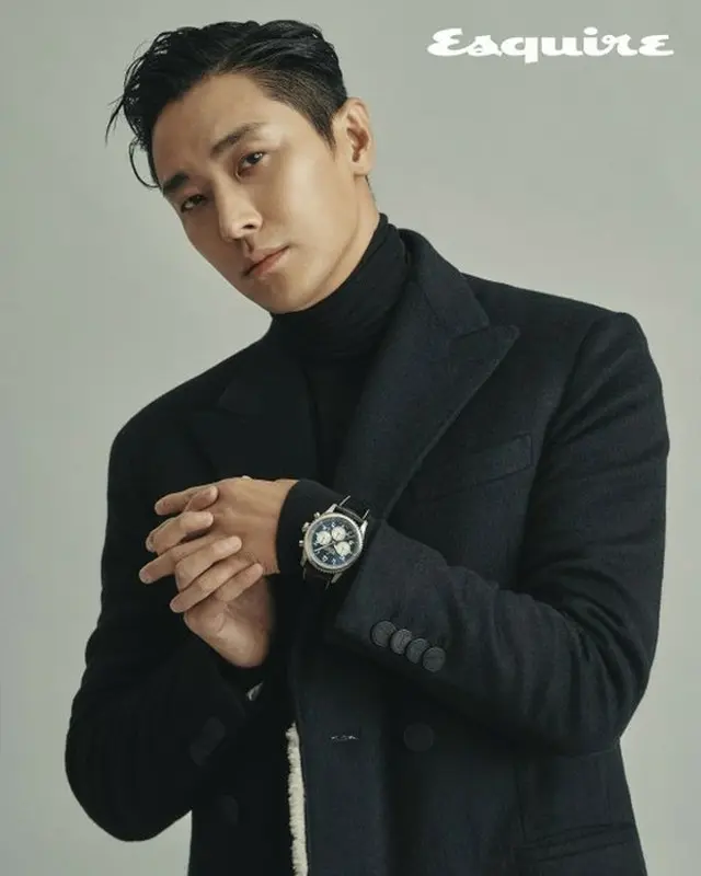 韓国俳優チュ・ジフンがカメラの前でセクシーな魅力を放った。（写真提供:OSEN）