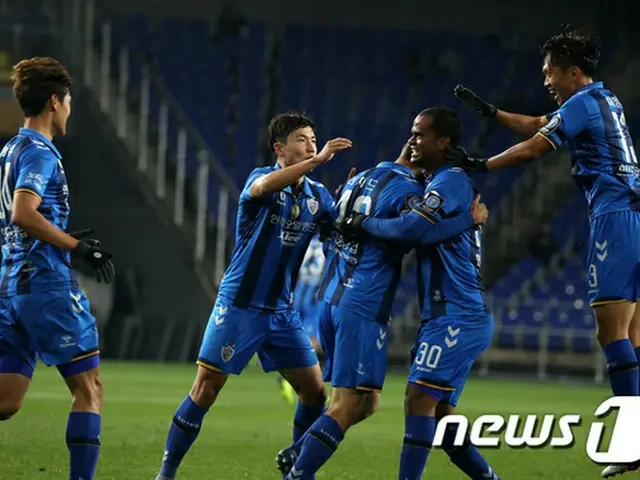 ＜サッカー＞蔚山、水原下しFA杯決勝進出＝大会2連覇に向け前進