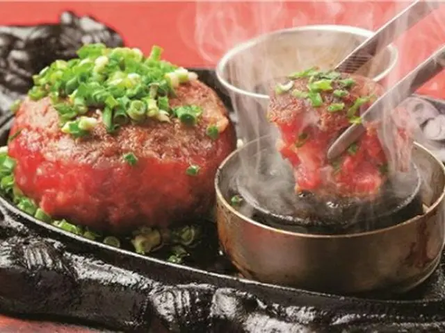 「極味や」のハンバーグ（ロッテ百貨店提供）＝（聯合ニュース）