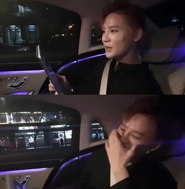 韓国ボーイズグループ「JYJ」メンバーのジュンスが、除隊してから初めてのファンサイン会を前にVLIVEで様子を公開した。（提供:OSEN）