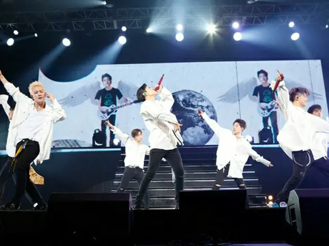 「iKON」、2年ぶりとなる日本武道館公演2日間で2万6千人が熱狂！ （オフィシャル）