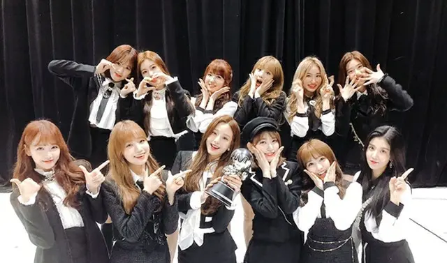 “バラ色の歩み”「IZ*ONE」、デビュー11日で音楽番組1位獲得！“ファンのおかげ”（提供:news1）