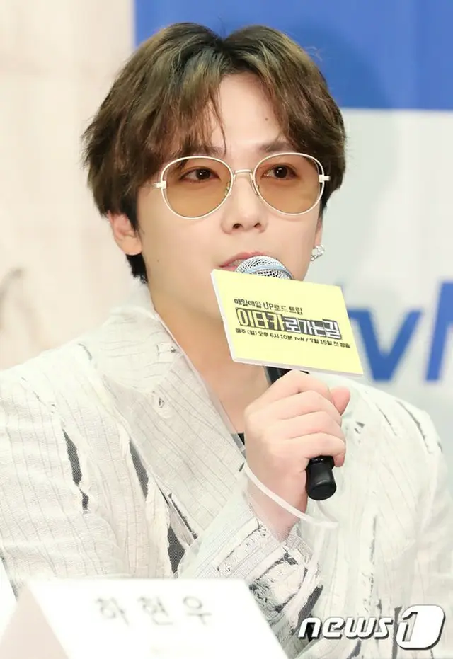 韓国バンド「FTISLAND」メンバーのイ・ホンギが、念願のプロボウラーの資格を取得した。（写真提供:news1）