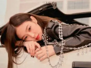 「BLACKPINK」JENNIE、明日ソロデビュー…一足先にコンサートで初公開