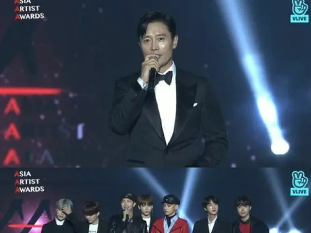 韓国俳優イ・ビョンホンとボーイズグループ「防弾少年団」が、「ASIA ARTIST AWARDS 2018」で韓国観光公社感謝牌を受賞した。（提供:OSEN）