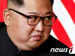 街中で金正恩氏ファンクラブの会員募集…ソウル市民らから冷たい視線＝韓国