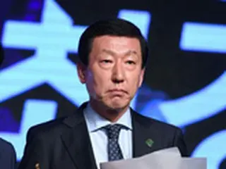 ＜サッカー＞全北現代チェ・ガンヒ監督、Kリーグ1監督賞「選手たちのおかげ」
