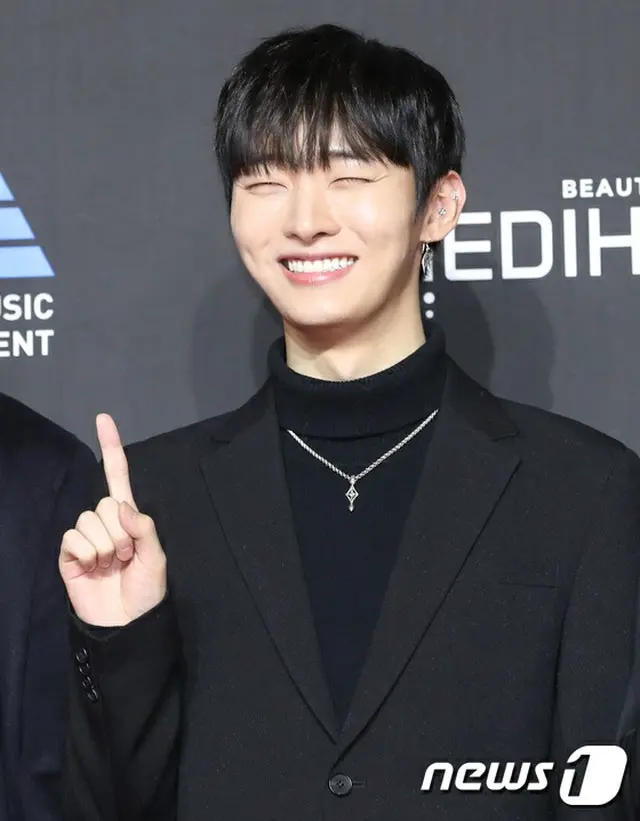 韓国ボーイズグループ「Wanna One」メンバーのユン・ジソンが、来年の入隊を準備しているという。（写真提供:news1）