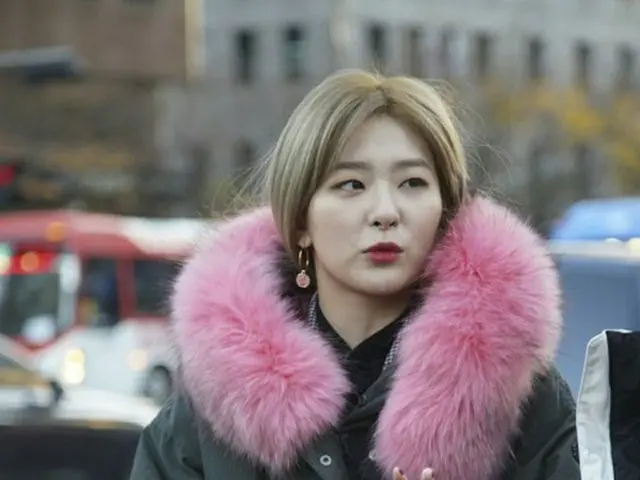 韓国ガールズグループ「Red Velvet」メンバーのスルギが、長い練習生生活を送った過去を振り返る。（写真提供:OSEN）
