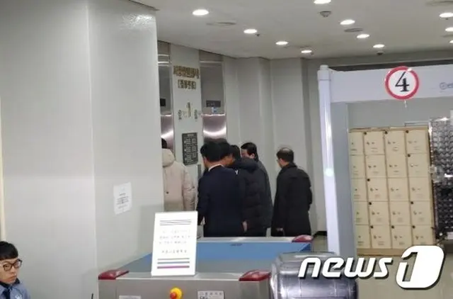 ”不正採用疑惑”韓国テコンドー国技院長、令状審査に出席