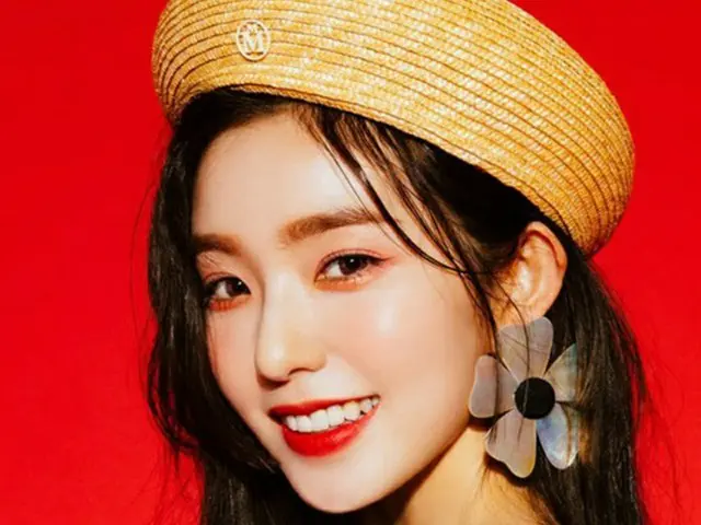 韓国ガールズグループ「Red Velvet」メンバーのアイリーンが、韓国の酒類メーカーのハイト眞露の新しい顔となり、広告モデルとして活動を始める。（写真提供:OSEN）