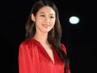 【公式立場】「AOA」ソリョン、現在休息中「ステージで倒れたのは火薬のため」