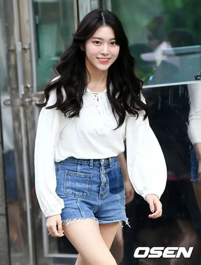 祖父を亡くした「MOMOLAND」ジェイン。（提供:OSEN）