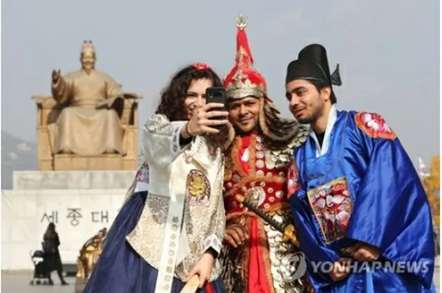 韓国を訪れた外国人観光客（資料写真）＝（聯合ニュース）